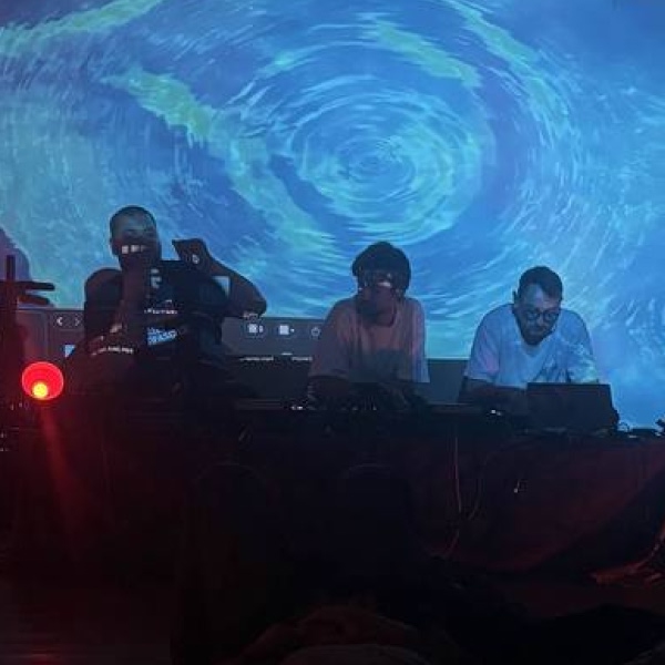 Bass Weight - ㅤS02E05 (Cultural Preservation in the Context of African American Culture - Rádio Unie 2)